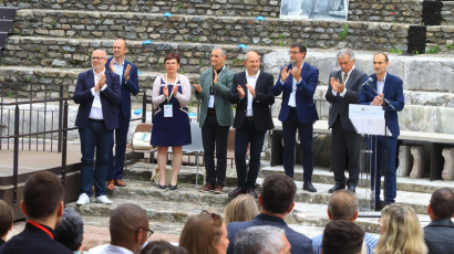 Cérémonie des 110 d'Advivo dans le Théâtre Antique de Vienne, avec les dirigeants de la FOPH